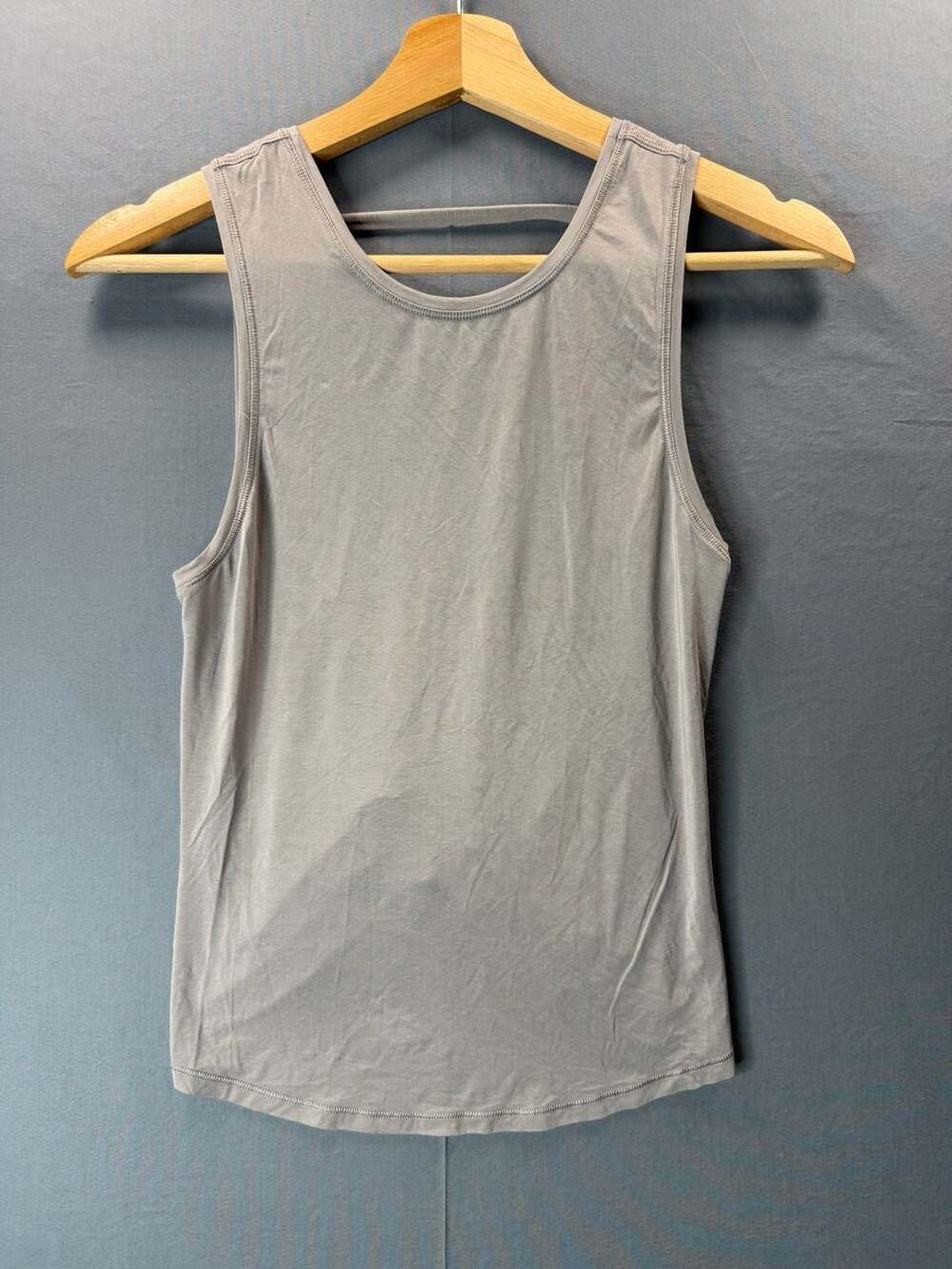 Women’s Lululemon Level Tank Gray Sleeveless Athletic Top